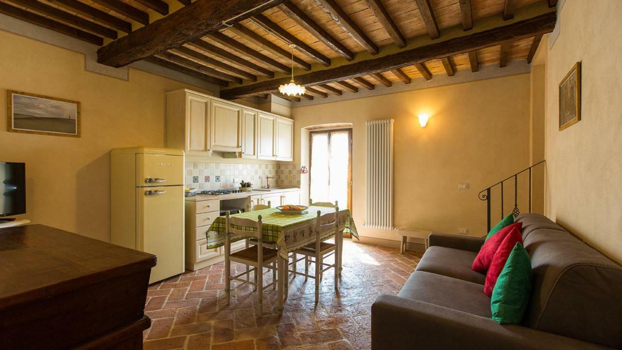 Borgo Pie' Di Gamboi Villa Chianni Exterior photo